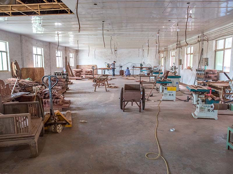 普格楼梯地板柜门的油漆修复-14