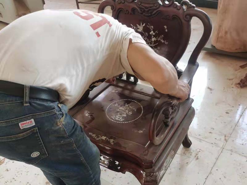 普格老旧红木家具保养技巧